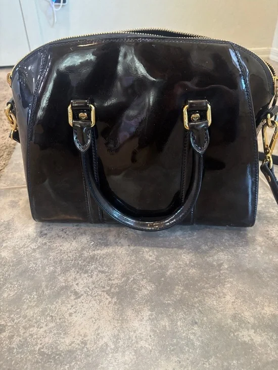 MCM Black Patent Leather Satchel with Gold Plaque and Hardware - Picture 4 of 11